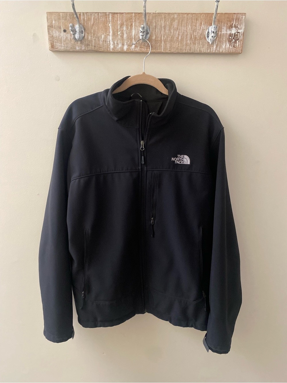 The North Face Men’s Black Full-Zip Performance Jacket